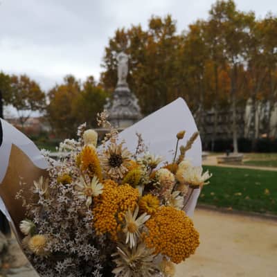 Panier de fleurs fraîches